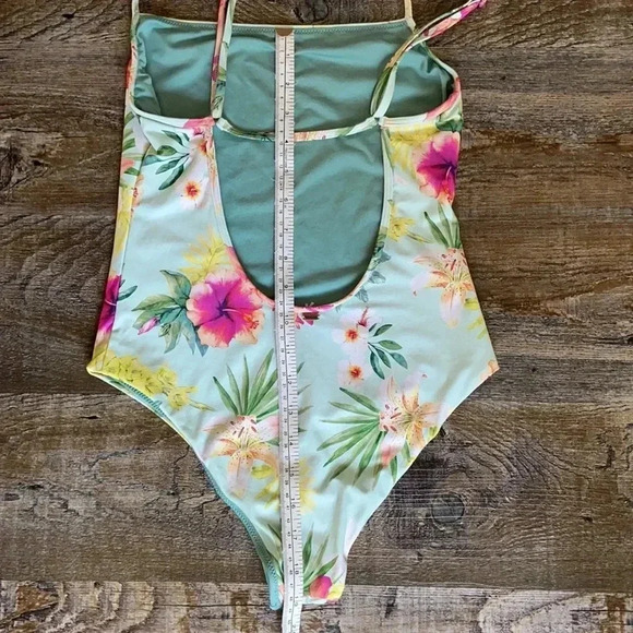 🎉HOST PICK ! Rip Curl |  one piece swimsuit - Picture 5 of 8